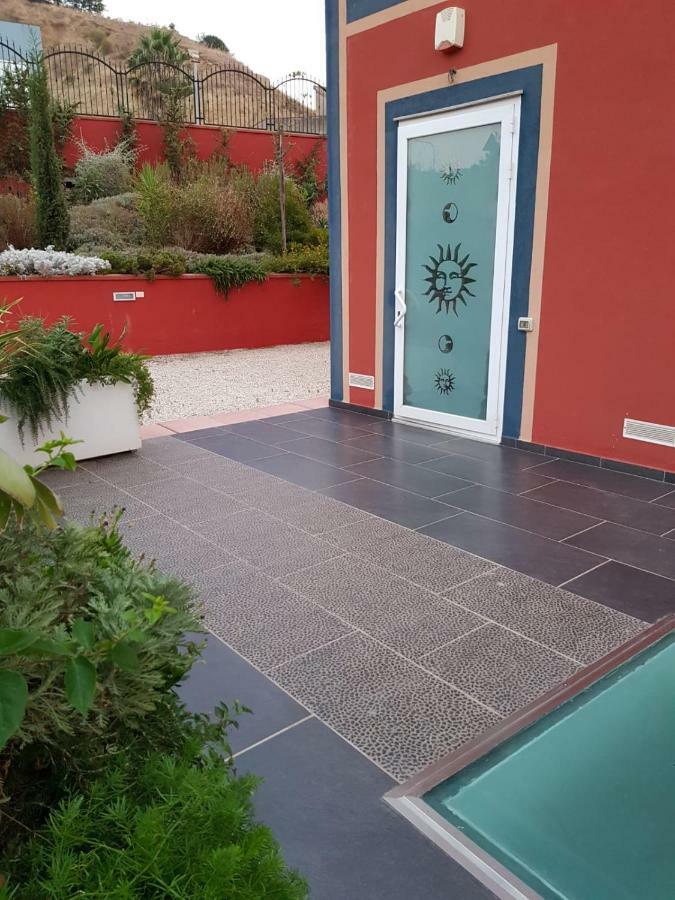 Lilium In B&B Gela Exterior photo